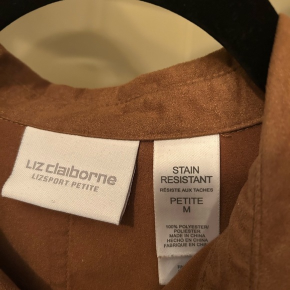 Liz Claiborne - Picture 2 of 5